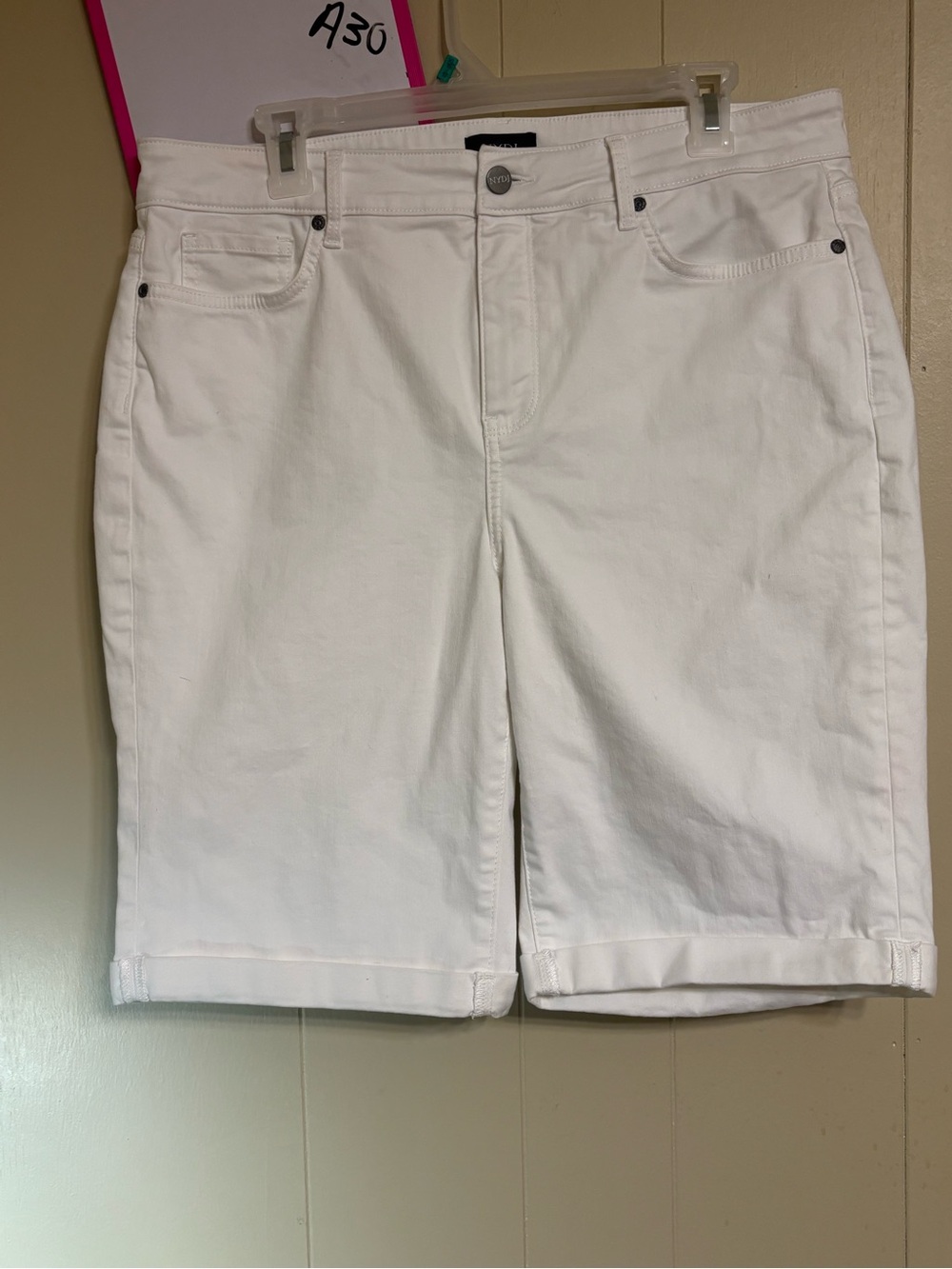 NYDJ White Bermuda Shorts - Clean Five-Pocket Style